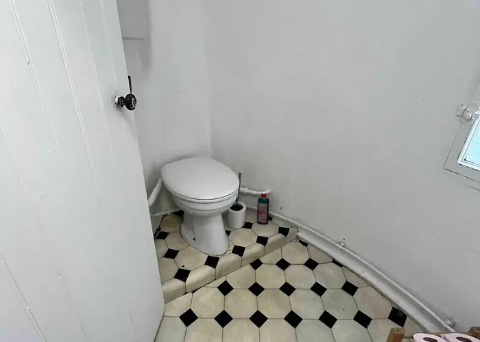 Delorme 2pers Tv & Wifi דירה *