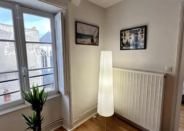 Delorme 2pers Tv & Wifi דירה *